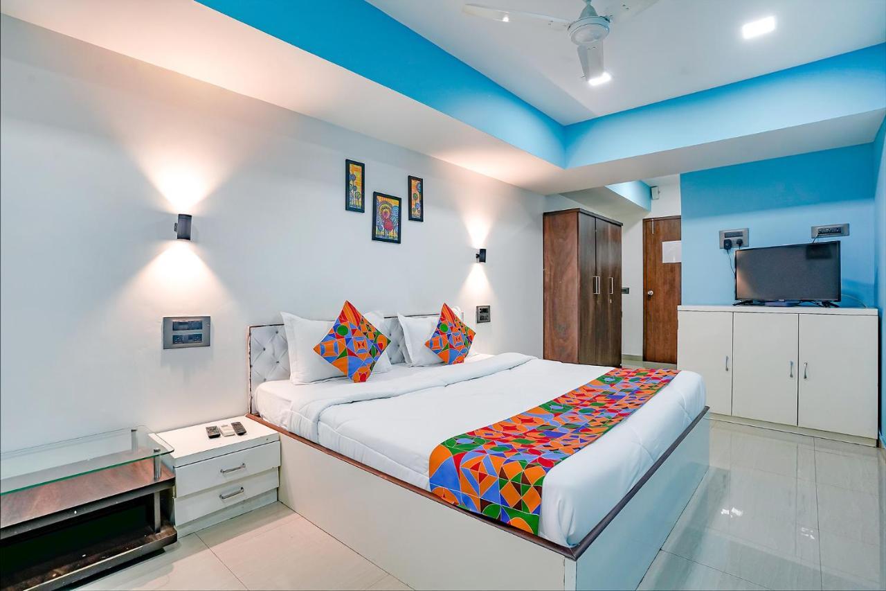 Fabexpress White House - Nr Midc Khargar Hotel Koparpada Luaran gambar